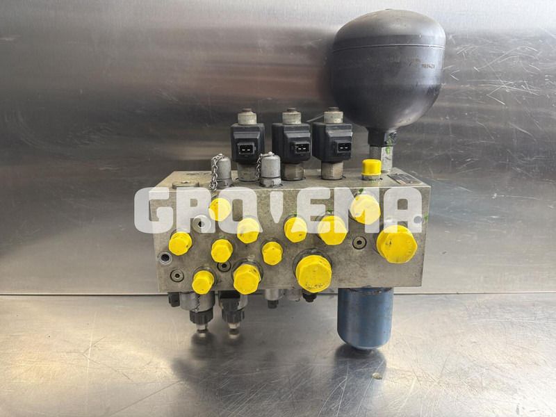 Liebherr R926 COMP / R926 K-LC / R926 LC / R926 CL / R926 NLC / R926 SLC / R926 WLC / R906 WLC - Hydraulikk: bilde 1 Liebherr R926 COMP / R926 K-LC / R926 LC / R926 CL / R926 NLC / R926 SLC / R926 WLC / R906 WLC - Hydraulikk: bilde 1