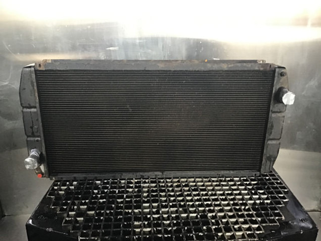 Liebherr Water Cooler - Intercooler: bilde 1 Liebherr Water Cooler - Intercooler: bilde 1