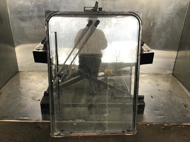 Vindu og deler Liebherr Window Glass: bilde 7