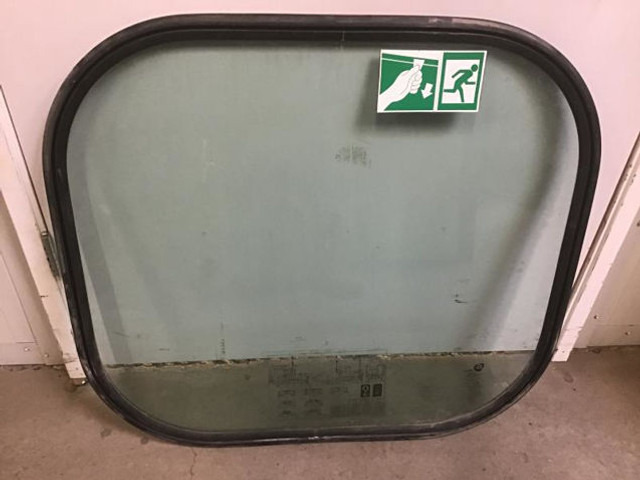 Liebherr Windows with rubber - Vindu og deler: bilde 3 Liebherr Windows with rubber - Vindu og deler: bilde 3