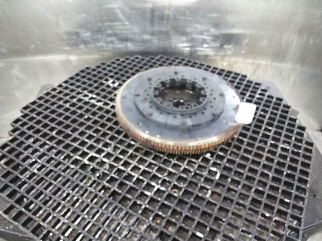 Liebherr flywheel - Svinghjul: bilde 2 Liebherr flywheel - Svinghjul: bilde 2