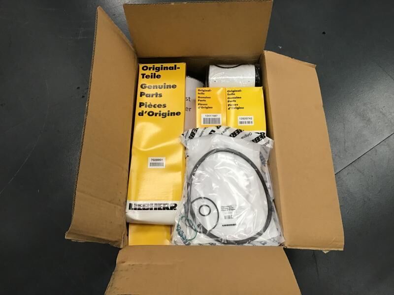 Liebherr Service Kit 2000 hours R906/R916/R926 - Reservedeler: bilde 2 Liebherr Service Kit 2000 hours R906/R916/R926 - Reservedeler: bilde 2