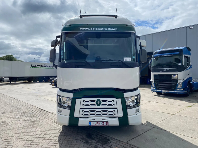 Renault T520 Comfort / 6x2/4 / Steering Axle / Hub Reduction / 208.250Km - Trekkvogn: bilde 2 Renault T520 Comfort / 6x2/4 / Steering Axle / Hub Reduction / 208.250Km - Trekkvogn: bilde 2