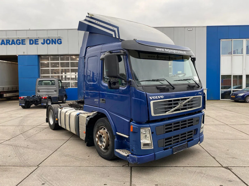 Volvo FM 300 Automatic / Euro 5 / 2x Tank - Trekkvogn: bilde 3 Volvo FM 300 Automatic / Euro 5 / 2x Tank - Trekkvogn: bilde 3