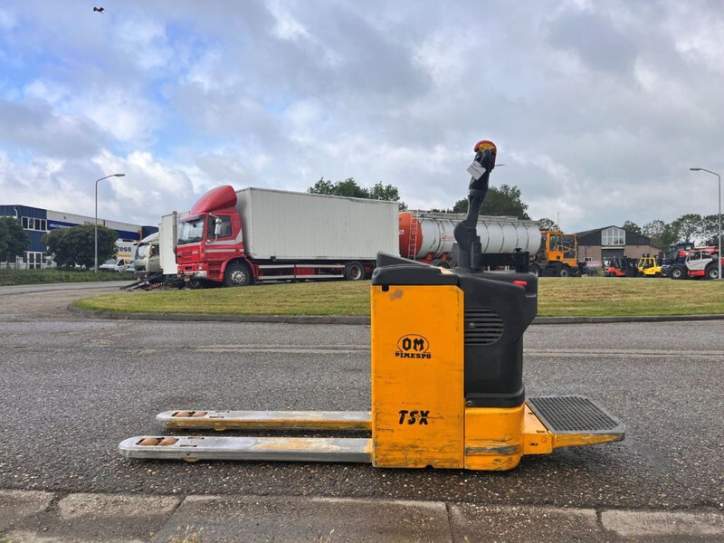 Diversen OM TSX20 - Lavtløftende truck: bilde 4 Diversen OM TSX20 - Lavtløftende truck: bilde 4