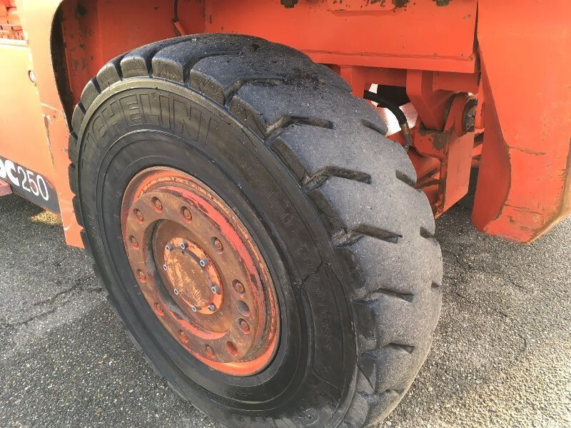 Dieseltruck Fantuzzi FDC250: bilde 9