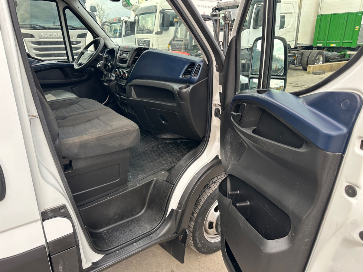 IVECO 35C18V Daily Servicewagen Sortimo - Kassebil: bilde 5 IVECO 35C18V Daily Servicewagen Sortimo - Kassebil: bilde 5