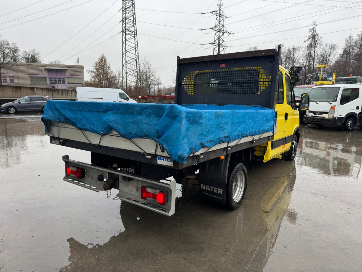 IVECO Daily 35C15 4x2 - Varebil med plan, Varebil med dobbelt førerhus: bilde 4 IVECO Daily 35C15 4x2 - Varebil med plan, Varebil med dobbelt førerhus: bilde 4