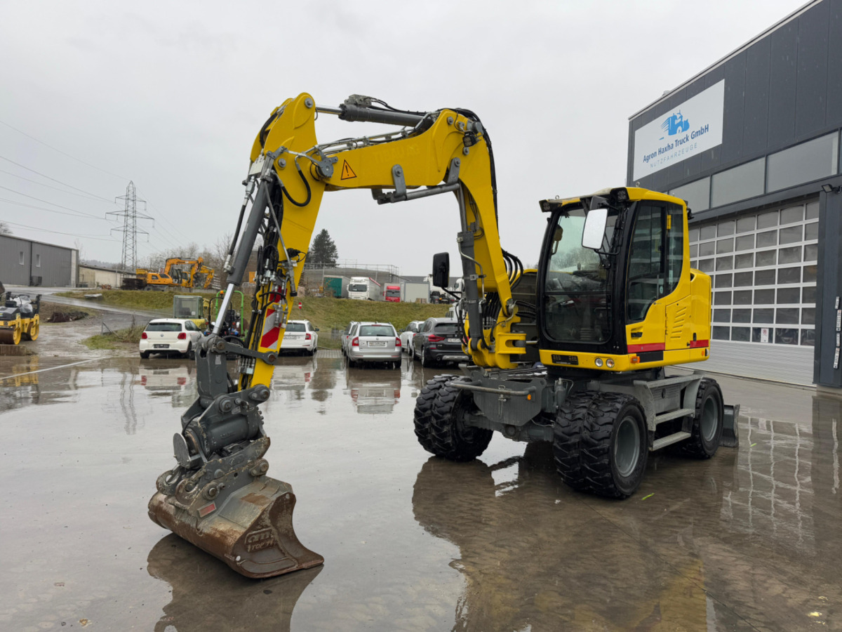 LIEBHERR 910 Compact Litronic Powertilt - Hjulgraver: bilde 1 LIEBHERR 910 Compact Litronic Powertilt - Hjulgraver: bilde 1