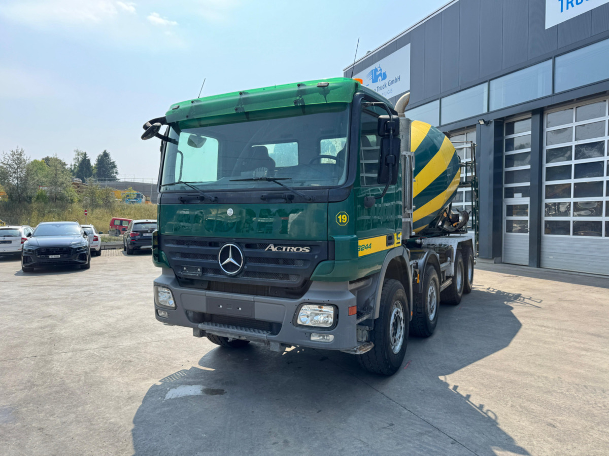 MERCEDES Actros 3244 8x4 Liebherr 9m3 - Betongbil: bilde 1 MERCEDES Actros 3244 8x4 Liebherr 9m3 - Betongbil: bilde 1