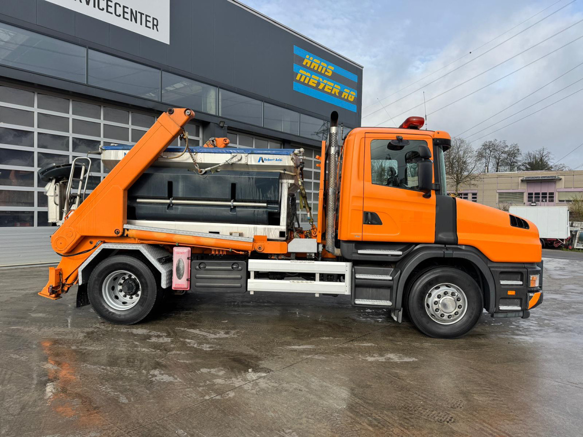 SCANIA T380 4x2 Winterdienst Schneepflug und Salzstreuer - Liftdumper lastebil: bilde 4 SCANIA T380 4x2 Winterdienst Schneepflug und Salzstreuer - Liftdumper lastebil: bilde 4