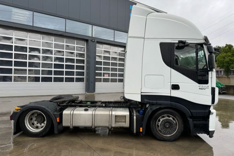 Iveco Stralis 420 Mega - Trekkvogn: bilde 2 Iveco Stralis 420 Mega - Trekkvogn: bilde 2
