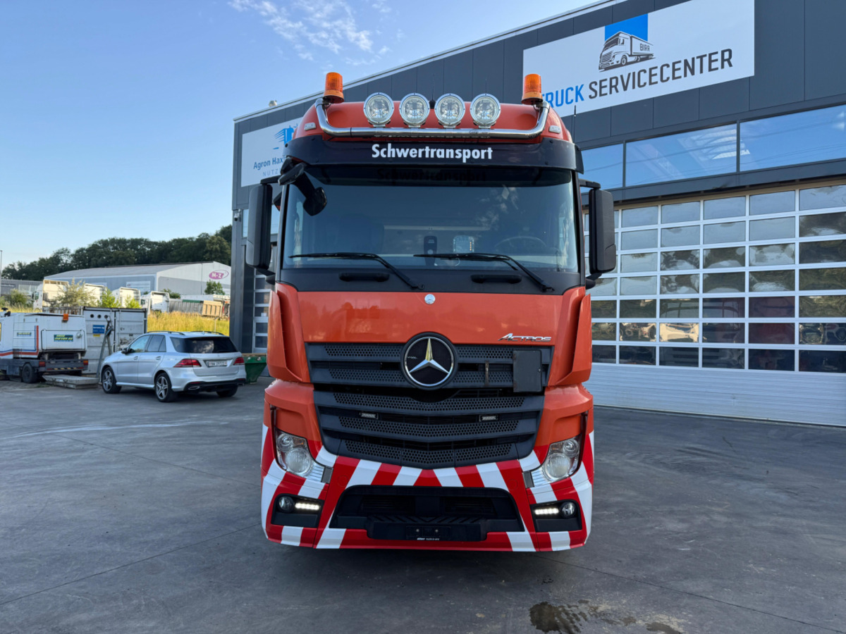 MERCEDES Actros 3358 6x4 120T - Trekkvogn: bilde 2 MERCEDES Actros 3358 6x4 120T - Trekkvogn: bilde 2