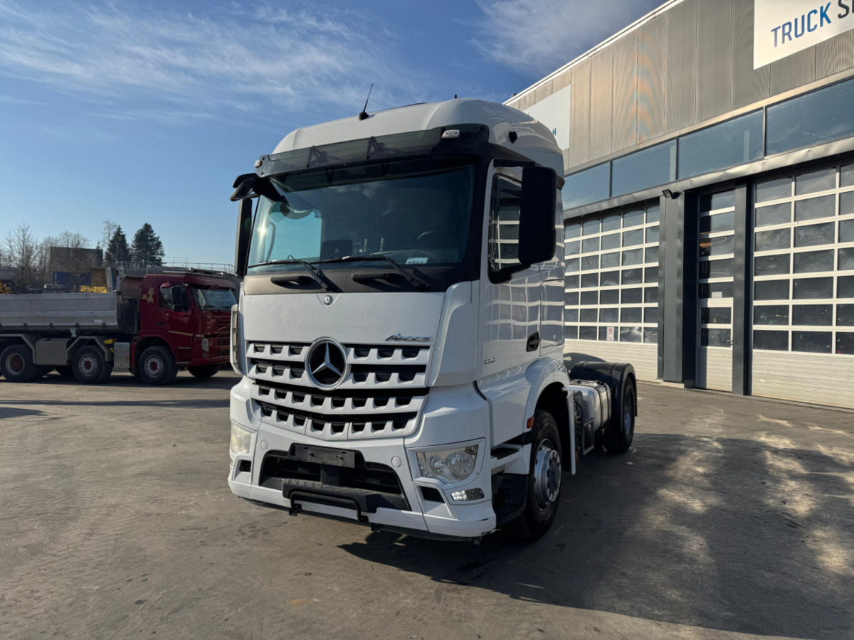 MERCEDES Arocs 1851 4x4H Kipphydraulik - Trekkvogn: bilde 1 MERCEDES Arocs 1851 4x4H Kipphydraulik - Trekkvogn: bilde 1