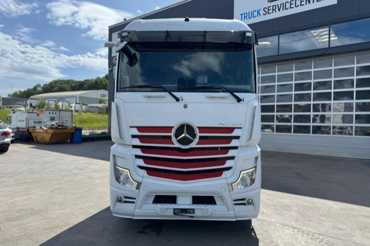 Mercedes-Benz Actros 1851 4x4 Hydraulik - Trekkvogn: bilde 2 Mercedes-Benz Actros 1851 4x4 Hydraulik - Trekkvogn: bilde 2
