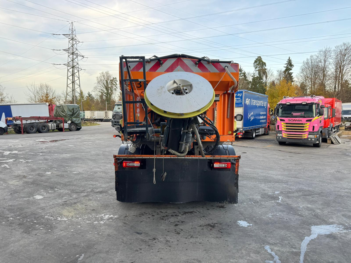 VOLVO FH-460 4x2 Winterdienst/SZM - Trekkvogn: bilde 5 VOLVO FH-460 4x2 Winterdienst/SZM - Trekkvogn: bilde 5