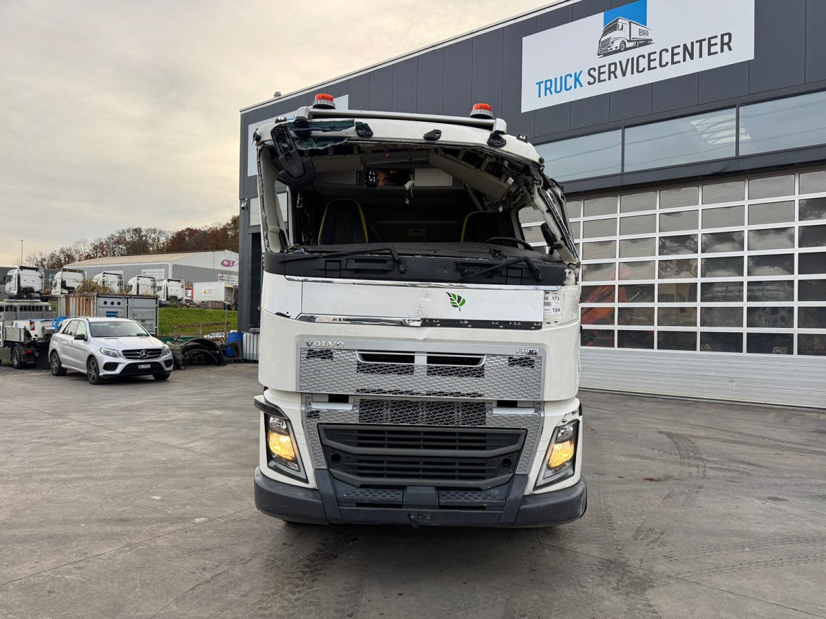 VOLVO FH16-650 6x6 X-Track Unfall - Chassis lastebil: bilde 2 VOLVO FH16-650 6x6 X-Track Unfall - Chassis lastebil: bilde 2