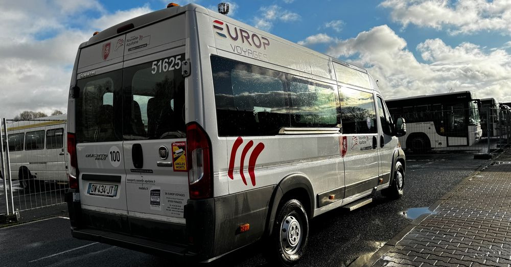 Fiat Ducato / 17 miejsc / EURO 6/ IGŁA !!!/ Cena:75000 zł netto - Minibuss, Persontransport: bilde 2 Fiat Ducato / 17 miejsc / EURO 6/ IGŁA !!!/ Cena:75000 zł netto - Minibuss, Persontransport: bilde 2