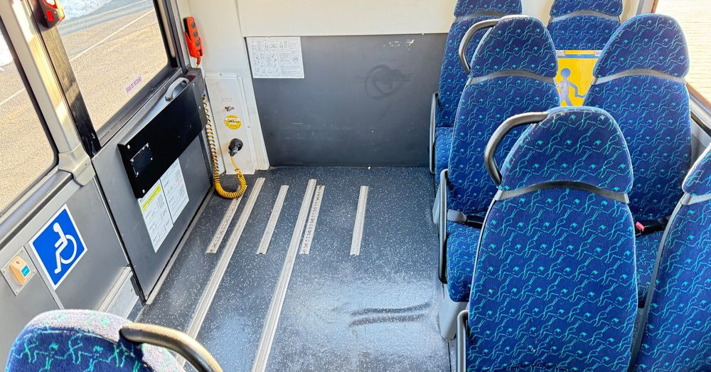 Minibuss, Persontransport Iveco Aptineo / mała klima / 28 miejsc / winda / CENA: 67500 zł netto: bilde 9
