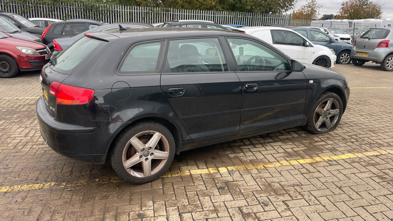 AUDI A3 1.9 TDI - Hatchback: bilde 4 AUDI A3 1.9 TDI - Hatchback: bilde 4