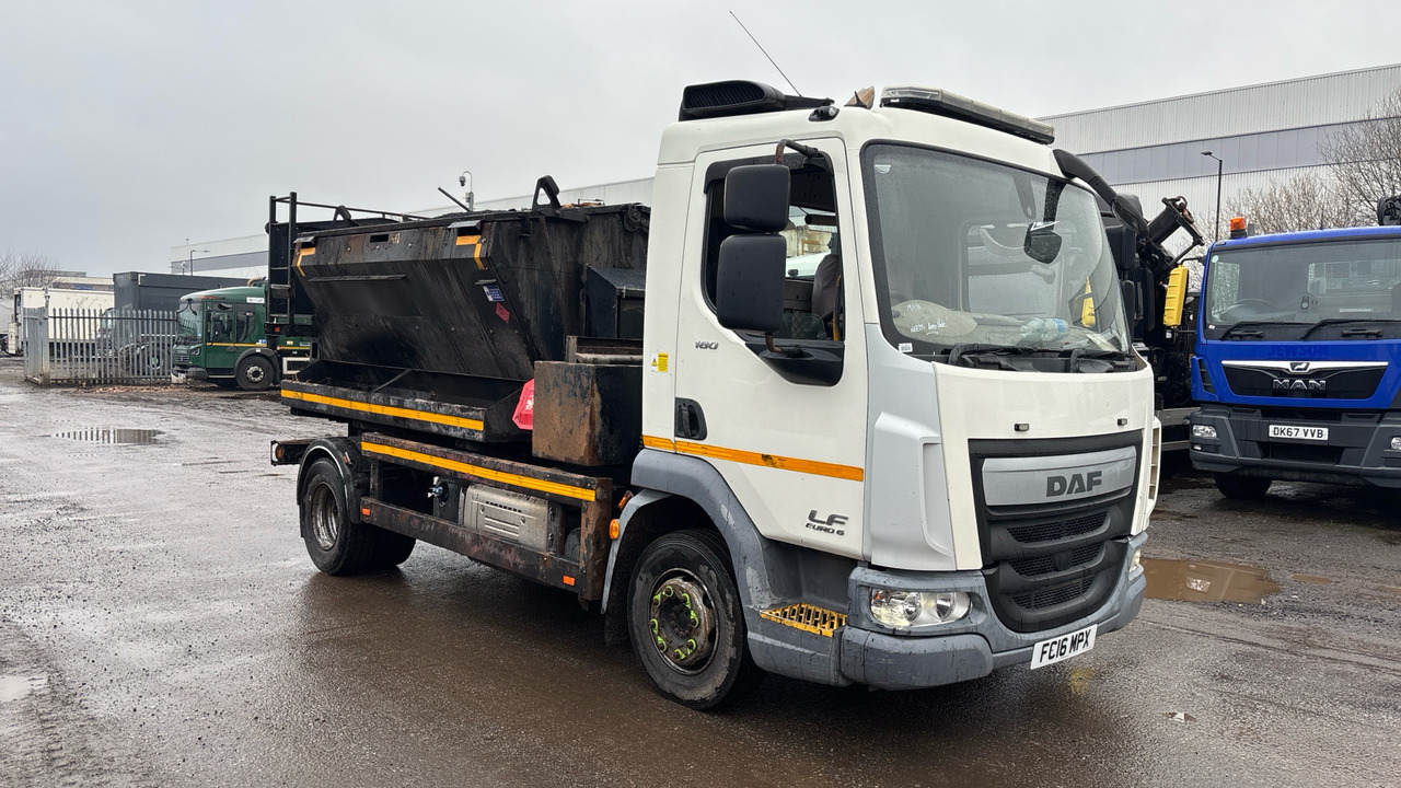 DAF LF 180 - Asfaltteknikk: bilde 1 DAF LF 180 - Asfaltteknikk: bilde 1