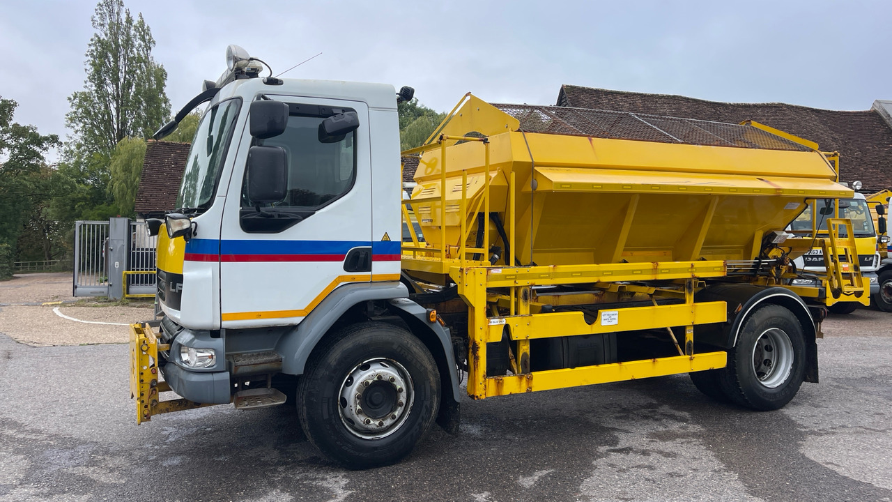 DAF LF  55.220 - Brøytebil: bilde 2 DAF LF  55.220 - Brøytebil: bilde 2