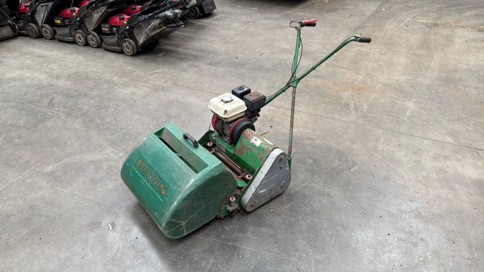 DENNIS FT510 PEDESTRIAN CYLINDER MOWER WITH 5K UNIT AND GRASS BOX - Gressklipper: bilde 2 DENNIS FT510 PEDESTRIAN CYLINDER MOWER WITH 5K UNIT AND GRASS BOX - Gressklipper: bilde 2