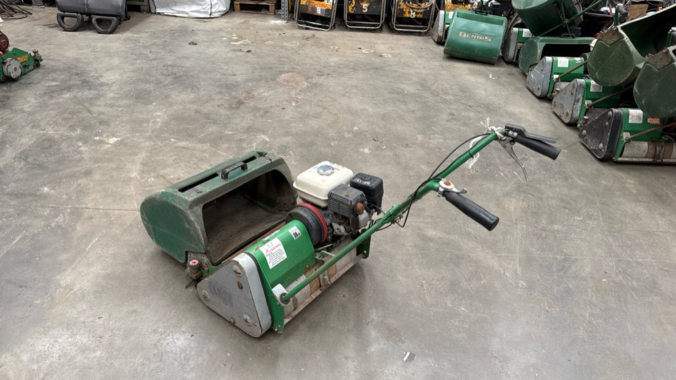 DENNIS FT510 PEDESTRIAN CYLINDER MOWER WITH 5K UNIT AND GRASS BOX - Gressklipper: bilde 4 DENNIS FT510 PEDESTRIAN CYLINDER MOWER WITH 5K UNIT AND GRASS BOX - Gressklipper: bilde 4