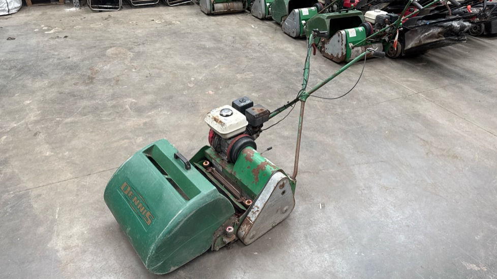 DENNIS FT510 PEDESTRIAN CYLINDER MOWER WITH 5K UNIT AND GRASS BOX - Gressklipper: bilde 2 DENNIS FT510 PEDESTRIAN CYLINDER MOWER WITH 5K UNIT AND GRASS BOX - Gressklipper: bilde 2