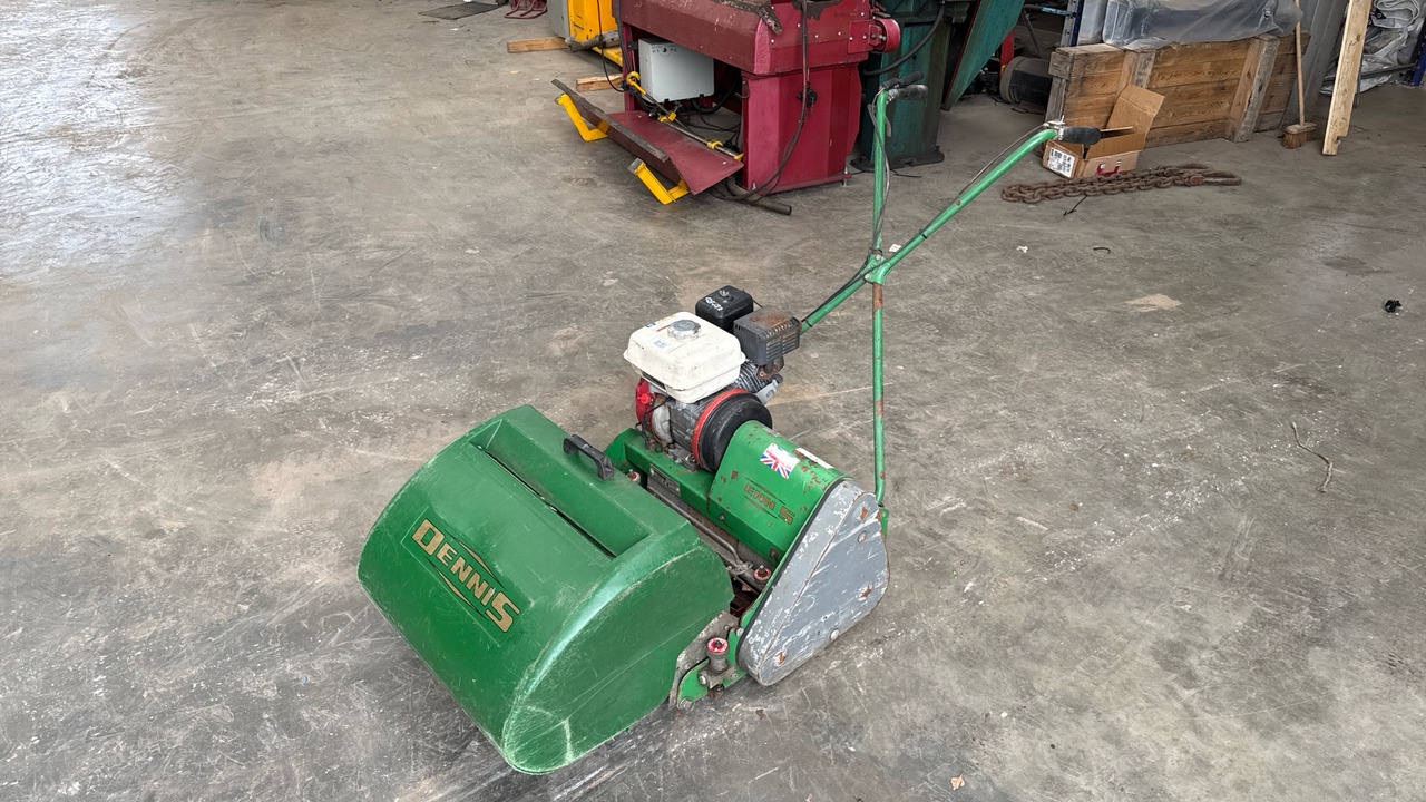 DENNIS FT510 PEDESTRIAN CYLINDER MOWER WITH 9K UNIT AND GRASS BOX - Gressklipper: bilde 2 DENNIS FT510 PEDESTRIAN CYLINDER MOWER WITH 9K UNIT AND GRASS BOX - Gressklipper: bilde 2