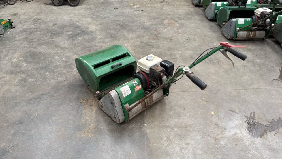 DENNIS FT510 PEDESTRIAN CYLINDER MOWER WITH 9K UNIT AND GRASS BOX - Gressklipper: bilde 1 DENNIS FT510 PEDESTRIAN CYLINDER MOWER WITH 9K UNIT AND GRASS BOX - Gressklipper: bilde 1