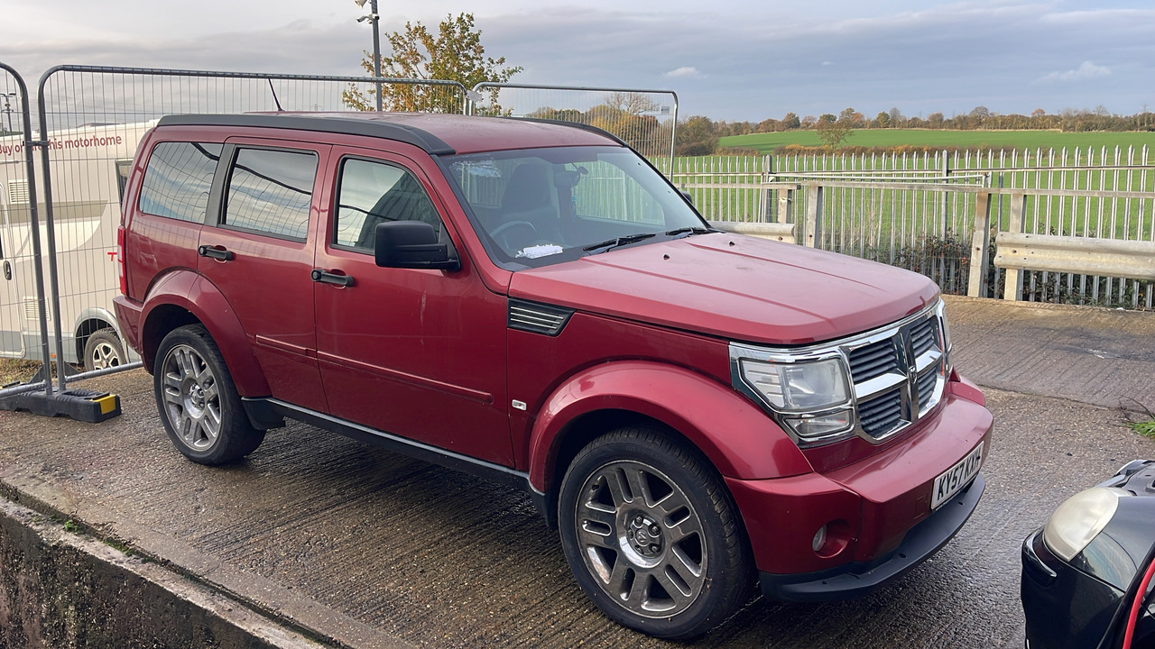 DODGE NITRO SXT - Stasjonsvogn: bilde 1 DODGE NITRO SXT - Stasjonsvogn: bilde 1