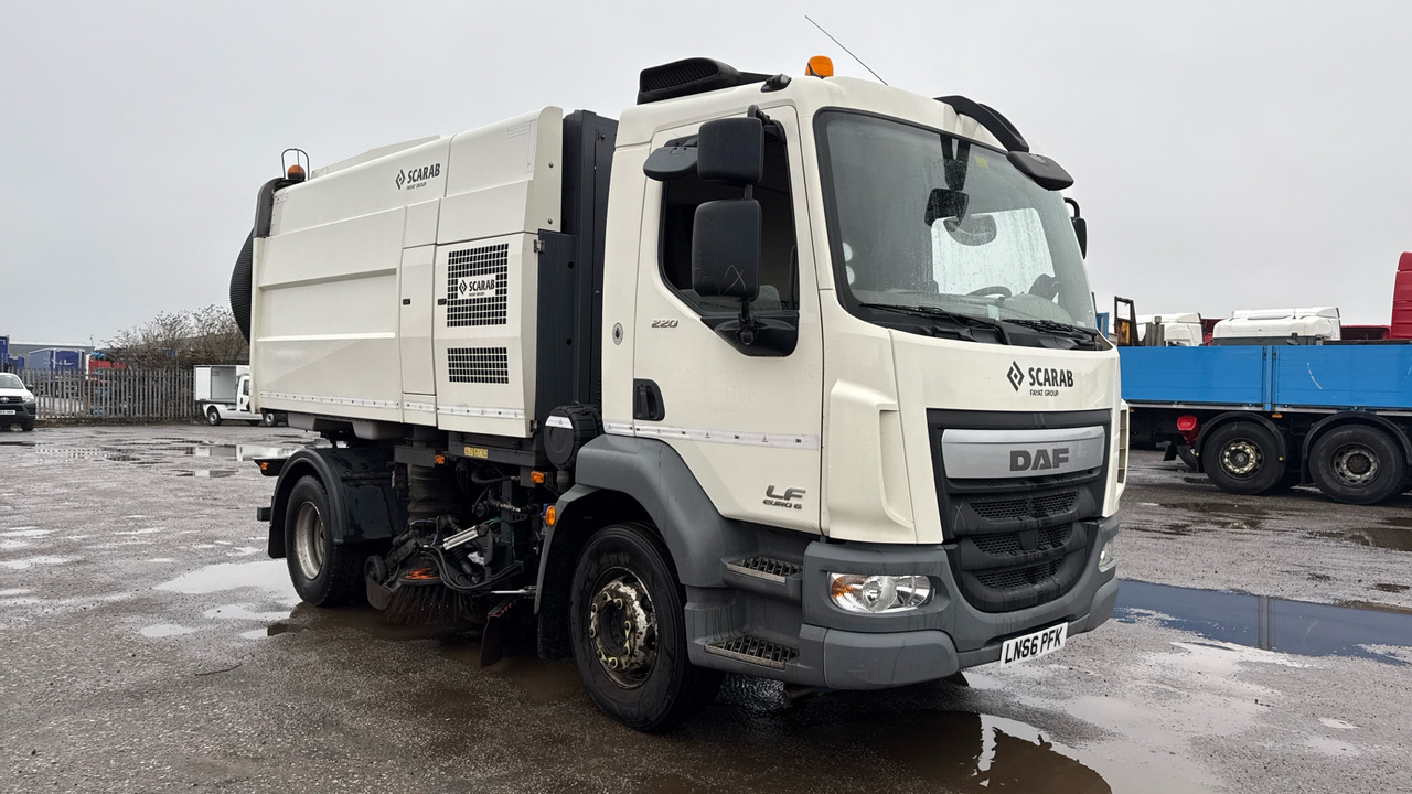 Daf LF 220 - Feiebil: bilde 1 Daf LF 220 - Feiebil: bilde 1