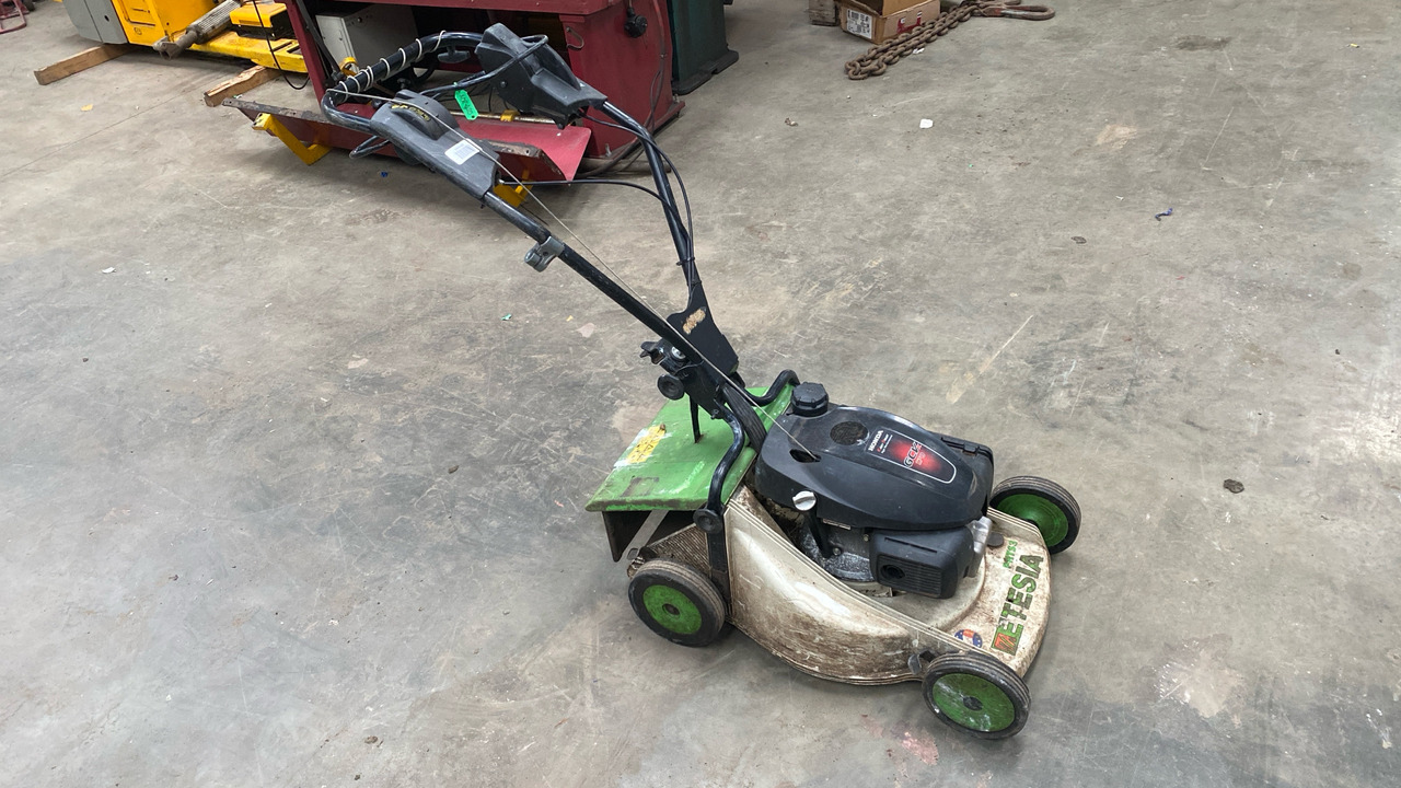 ETESIA PEDESTRIAN ROTARY MOWER - Anleggsmaskiner: bilde 1 ETESIA PEDESTRIAN ROTARY MOWER - Anleggsmaskiner: bilde 1