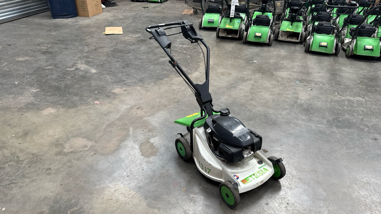 ETESIA PRO 46 BS1347 - Anleggsmaskiner: bilde 1 ETESIA PRO 46 BS1347 - Anleggsmaskiner: bilde 1