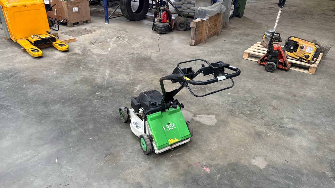 ETESIA PRO 46 PHTS3 - Anleggsmaskiner: bilde 2 ETESIA PRO 46 PHTS3 - Anleggsmaskiner: bilde 2