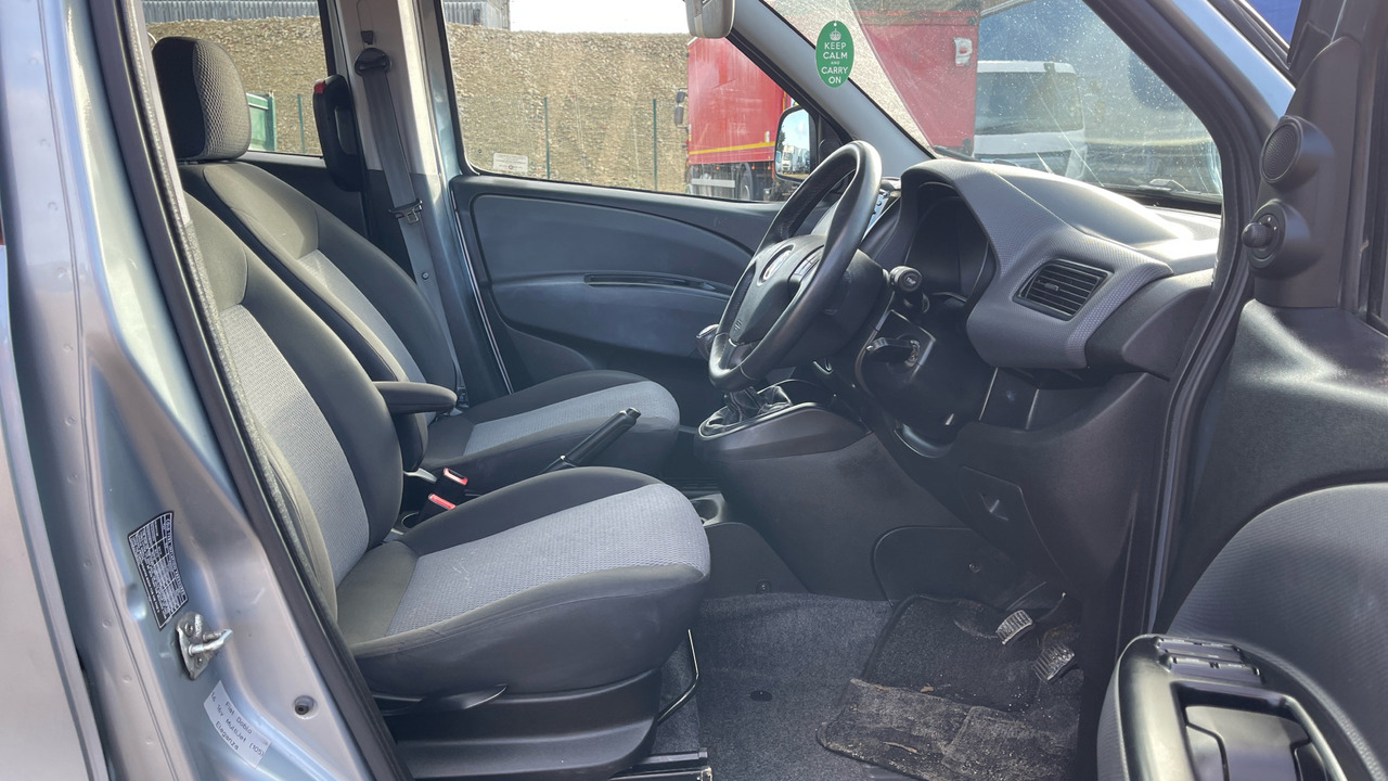 FIAT DOBLO 1.6 Multijet 105PS - Stasjonsvogn: bilde 5 FIAT DOBLO 1.6 Multijet 105PS - Stasjonsvogn: bilde 5