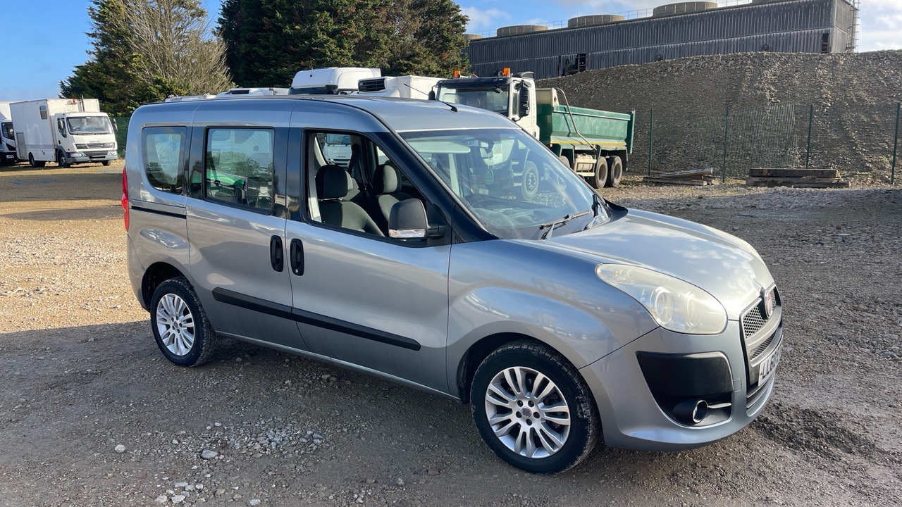FIAT DOBLO 1.6 Multijet 105PS - Stasjonsvogn: bilde 1 FIAT DOBLO 1.6 Multijet 105PS - Stasjonsvogn: bilde 1