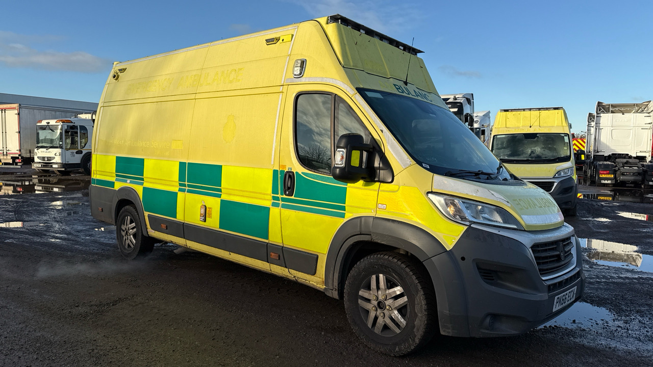 FIAT DUCATO 42 MULTIJET II - Ambulanse: bilde 1 FIAT DUCATO 42 MULTIJET II - Ambulanse: bilde 1