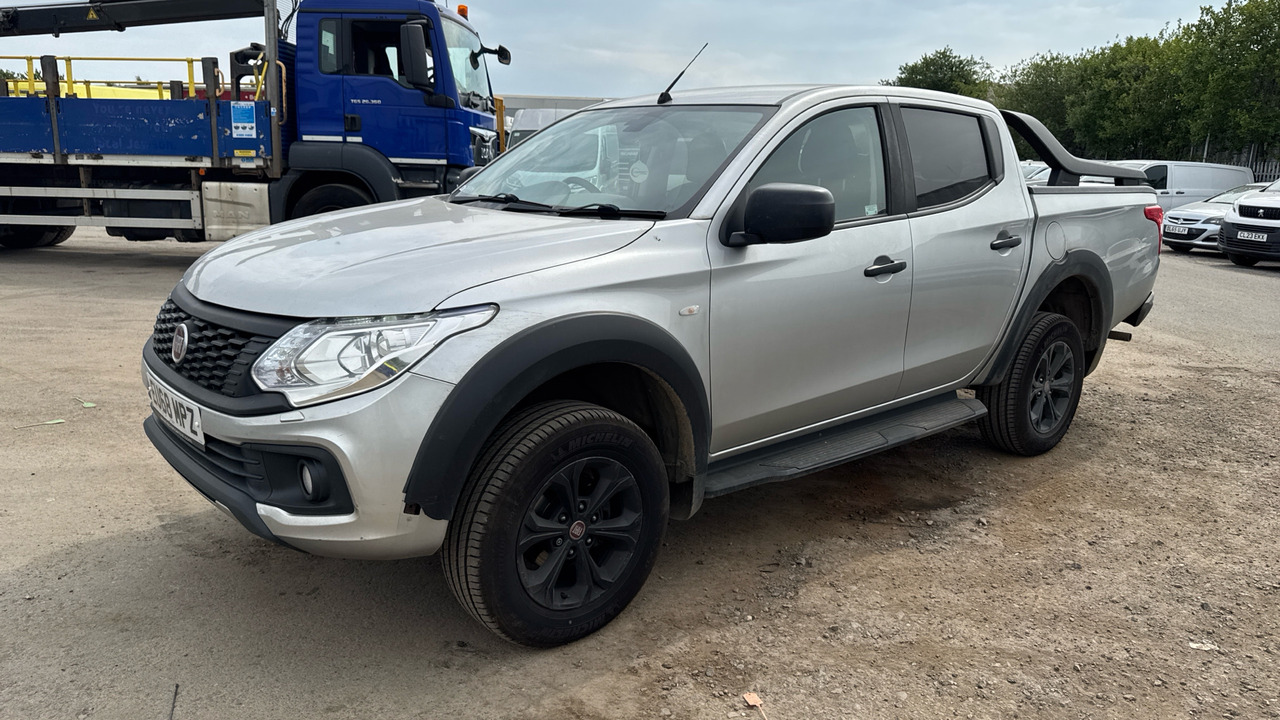 FIAT FULLBACK 2.4 180HP CROSS - Pickup, Varebil med dobbelt førerhus: bilde 2 FIAT FULLBACK 2.4 180HP CROSS - Pickup, Varebil med dobbelt førerhus: bilde 2
