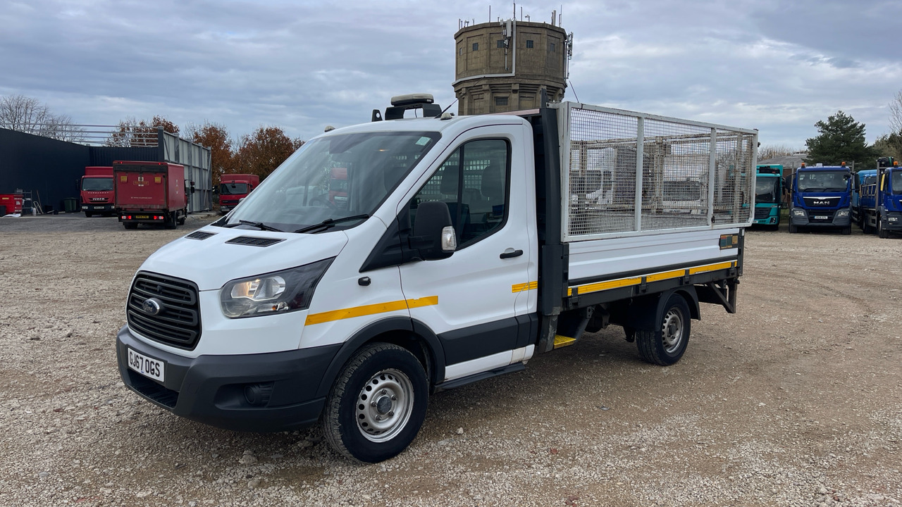 FORD TRANSIT 350 2.0 TDCI 130PS - Varebil med plan: bilde 2 FORD TRANSIT 350 2.0 TDCI 130PS - Varebil med plan: bilde 2