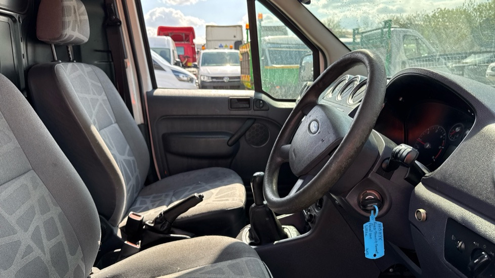 FORD TRANSIT CONNECT 230 1.8 TDCI 90PS - Kassebil: bilde 5 FORD TRANSIT CONNECT 230 1.8 TDCI 90PS - Kassebil: bilde 5