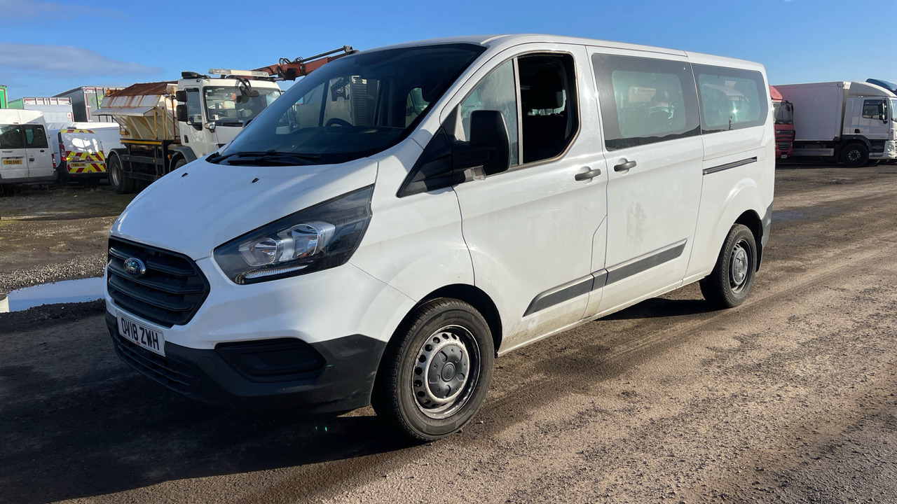 FORD TRANSIT CUSTOM 2.0 TDCi 130ps Low Roof Kombi Van - Varebil med dobbelt førerhus: bilde 2 FORD TRANSIT CUSTOM 2.0 TDCi 130ps Low Roof Kombi Van - Varebil med dobbelt førerhus: bilde 2