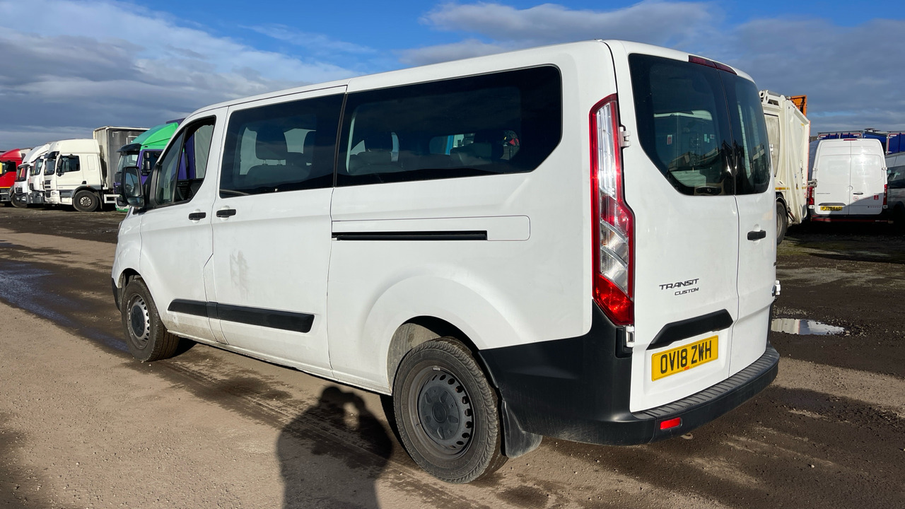 FORD TRANSIT CUSTOM 2.0 TDCi 130ps Low Roof Kombi Van - Varebil med dobbelt førerhus: bilde 3 FORD TRANSIT CUSTOM 2.0 TDCi 130ps Low Roof Kombi Van - Varebil med dobbelt førerhus: bilde 3
