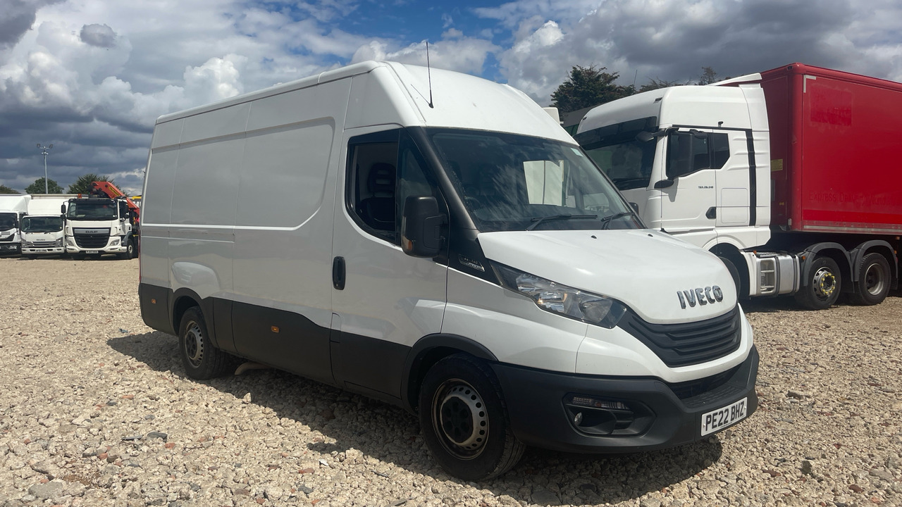IVECO DAILY 35-140 2.3 3520 WB - Kassebil: bilde 1 IVECO DAILY 35-140 2.3 3520 WB - Kassebil: bilde 1