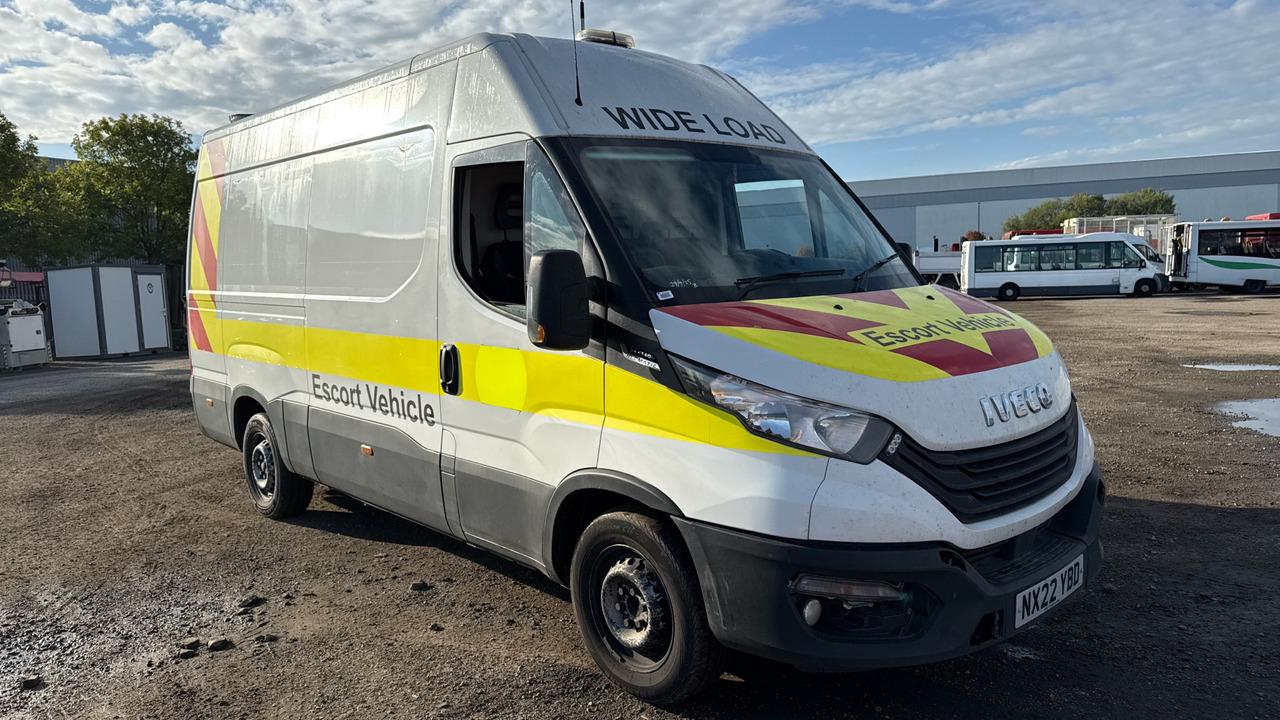 IVECO DAILY 35-140 2.3 HI-MATIC 3520 WB - Kassebil: bilde 1 IVECO DAILY 35-140 2.3 HI-MATIC 3520 WB - Kassebil: bilde 1