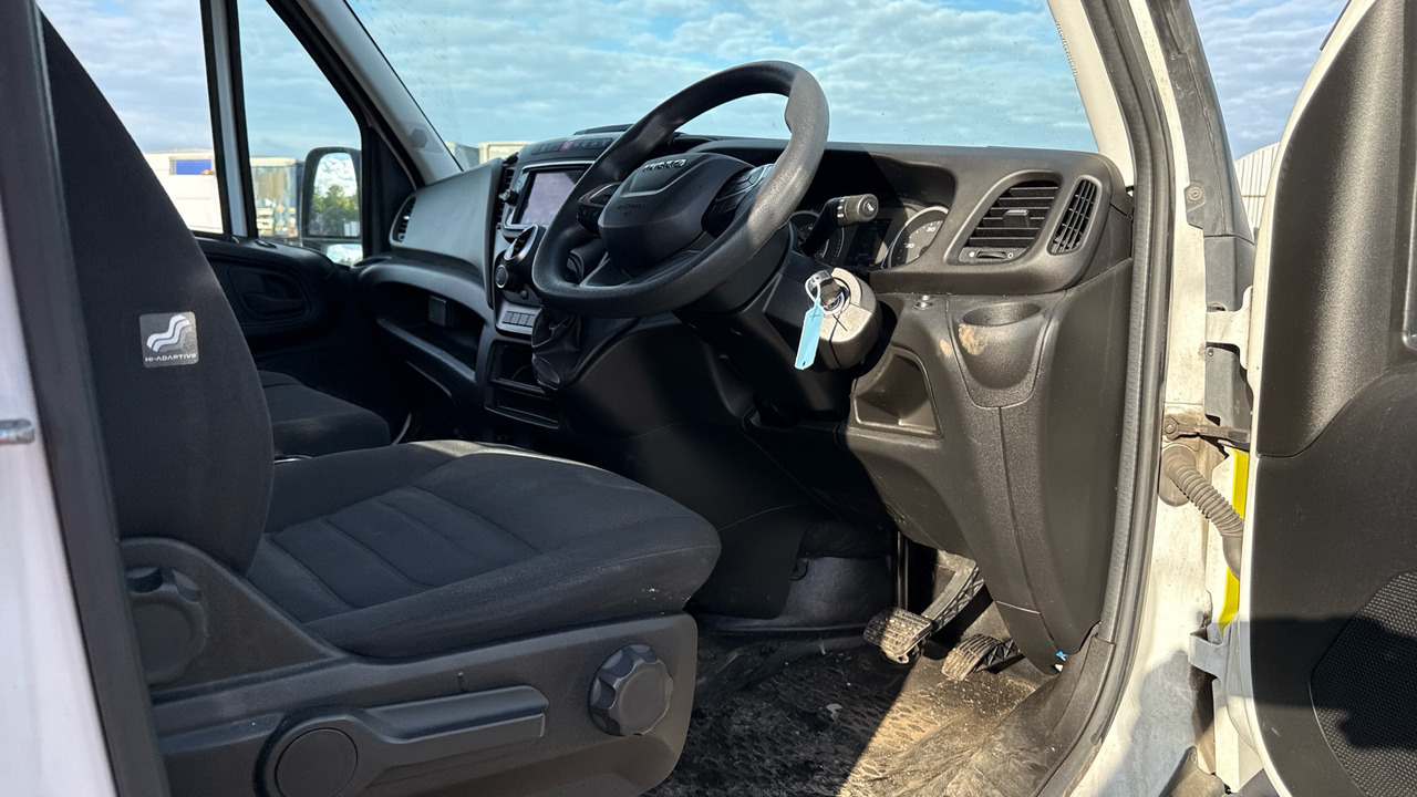 IVECO DAILY 35-140 2.3 HI-MATIC 3520 WB - Kassebil: bilde 5 IVECO DAILY 35-140 2.3 HI-MATIC 3520 WB - Kassebil: bilde 5