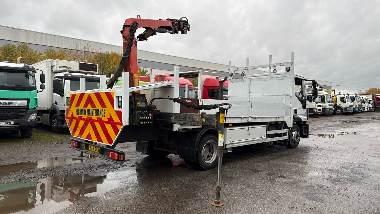 IVECO EUROCARGO 120-190 - Planbil, Kranbil: bilde 4 IVECO EUROCARGO 120-190 - Planbil, Kranbil: bilde 4