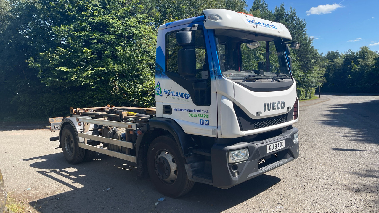 IVECO EUROCARGO 140-190 - Liftdumper lastebil: bilde 1 IVECO EUROCARGO 140-190 - Liftdumper lastebil: bilde 1