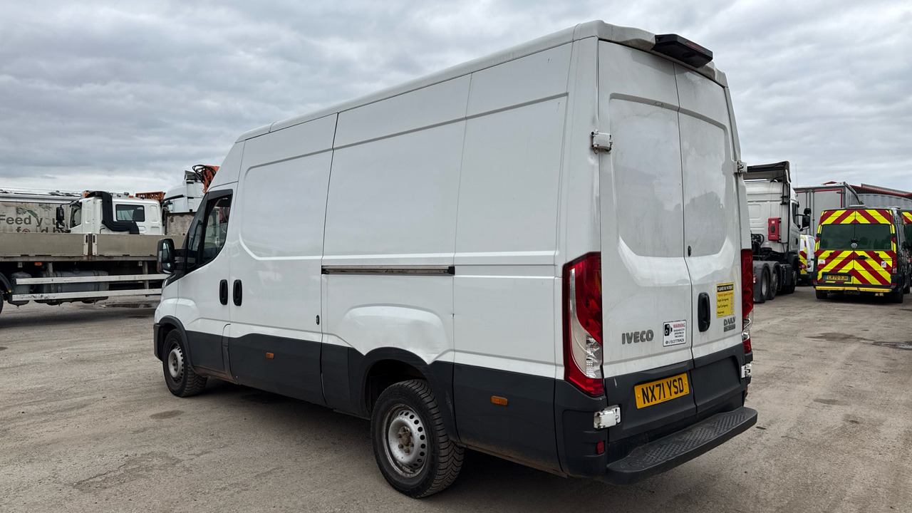 Iveco Daily 35-140 2.3 3520 WB - Kassebil: bilde 3 Iveco Daily 35-140 2.3 3520 WB - Kassebil: bilde 3